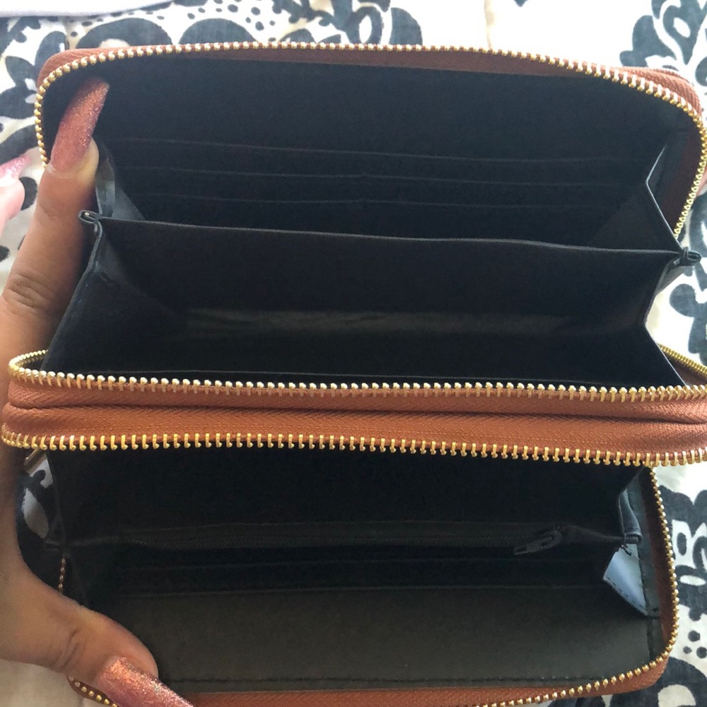 Wallet - Picture 2 of 2
